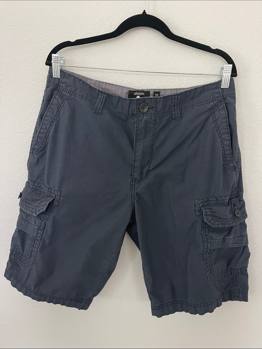 Union. Men's Dark Blue Cargo Shorts with Multi Utility Pockets Size 33 Regular